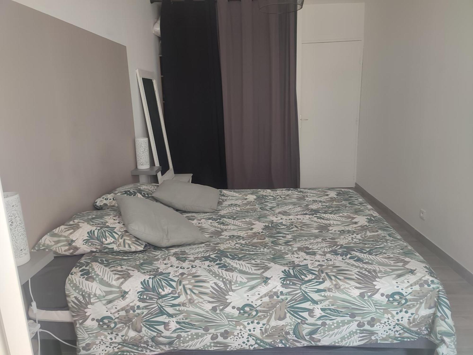 Superbe Avec Piscine L'ete De Juin A Septembre Appartement Nice